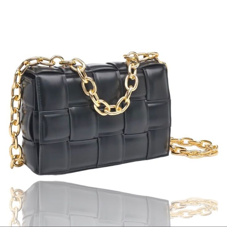 Square Quilt Chain Link Crossbody Bag - Dimensions 7.5 X 2 X 5 - New With Tag Evening Crossbody Bag With Gold Chain, Gold Chain Crossbody Bag For Evening, Rectangular Chain Shoulder Bag For Night Out, Rectangular Shoulder Bag With Chain For Night Out, Office Crossbody Shoulder Bag With Gold Chain, Modern Shoulder Bag With Chain Strap For Night Out, Evening Bags With Gold Chain Link, Black Chain Link Shoulder Bag For Formal Occasions, Formal Black Chain Link Shoulder Bag