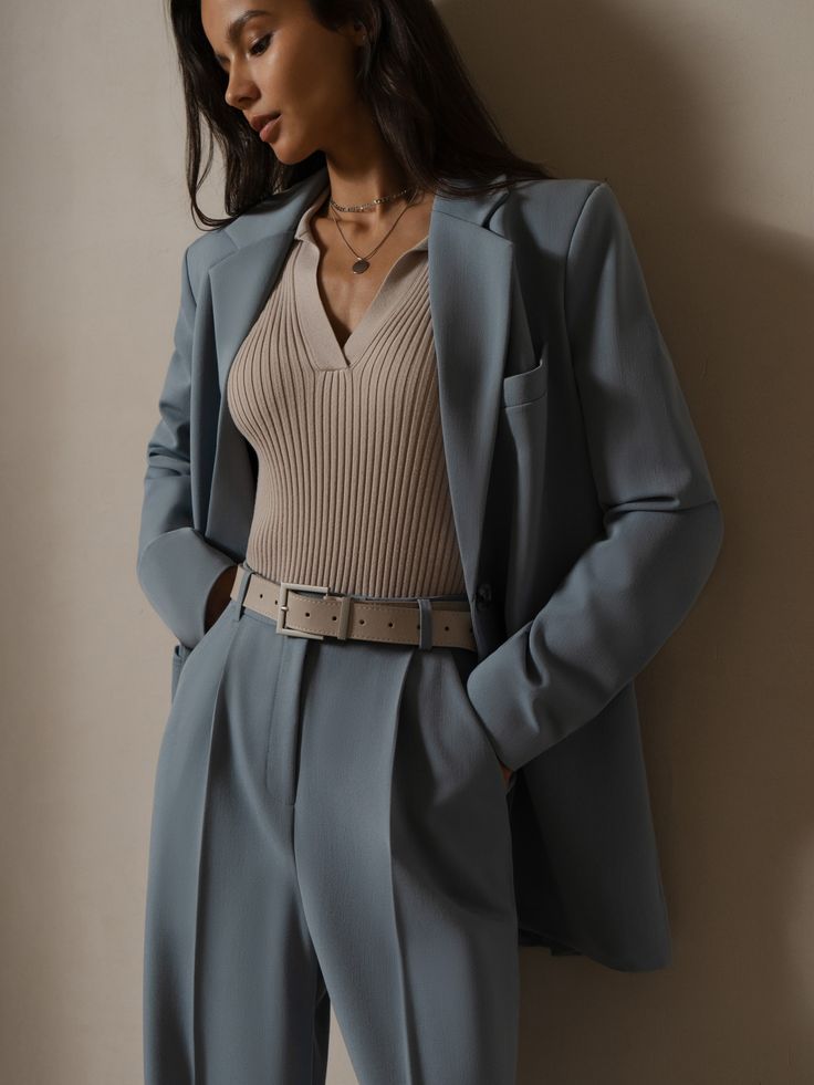 Nice Colors, Woman Suit Fashion, Elegante Casual, Classy Work Outfits, Looks Street Style, Stylish Work Outfits, Online Fashion Store, Mode Inspo, Looks Chic