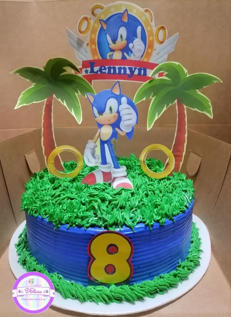 Torta con crema chantilly temática sonic Sonic, Birthday Cake, Cake, Birthday