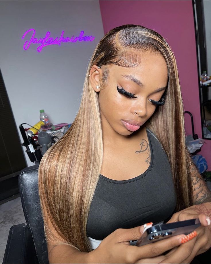 Honey Blonde Hair Lace Frontal, Straight Honey Blonde Wig, Brown Human Hair Wigs, Light Brown Honey Blonde Lace Front Wig, Honey Blonde Quick Weave Black Women, Straight Colored Wig, Honey Blonde Side Part Wig, Straight Highlighted Wig, Brown Wig With Highlights Black Women