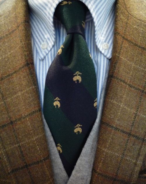 huntandflynn: www.huntandflynn.co #inspiration Brooks Brothers Menswear, Golden Fleece, Preppy Mens Fashion, Ivy League Style, Ivy Style, Dapper Gentleman, Sharp Dressed Man, Green Tie, Brown Plaid