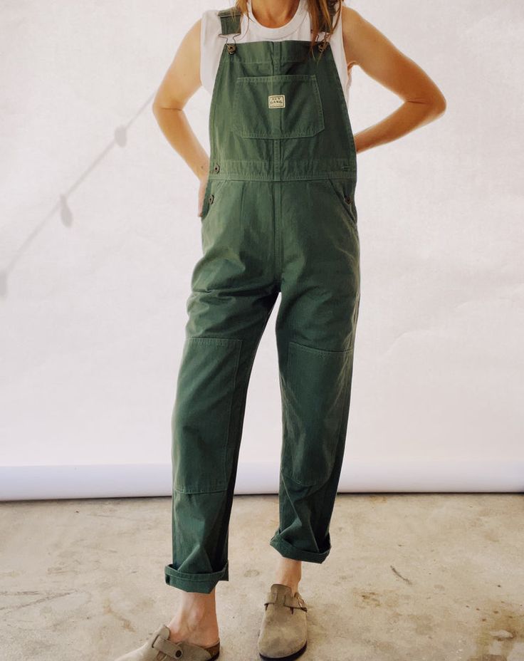 Overalls With Boots Outfits, Long Sleeve With Overalls, Women’s Overall Outfits, No Waist Body Shape Outfit, Women’s Overalls, Barista Outfit Casual, Cute Gardening Outfits, Garden Outfit Aesthetic, Hiking Overalls