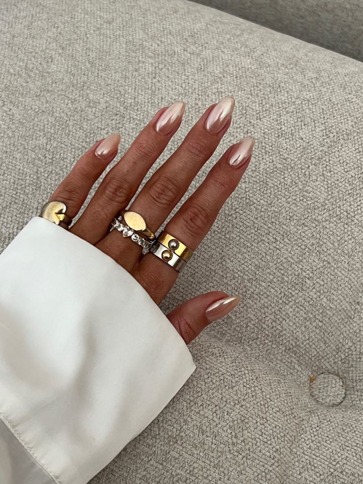 Nye Nails, New Years Eve Nails, April Nails, Colorful Nails, Pearl Nails, Nagel Inspo, New Year's Nails, Cat Kuku, Neutral Nails