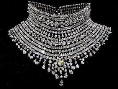 Bridal Diamond Necklace, Inexpensive Jewelry, Fotografi Vintage, Fancy Jewellery Designs, Diamond Necklace Designs, Expensive Jewelry Luxury, Fancy Jewellery, Jewelry Luxury, Expensive Jewelry