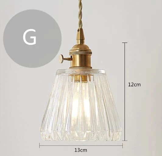 an image of a light fixture with measurements for the bulb and wire attached to it