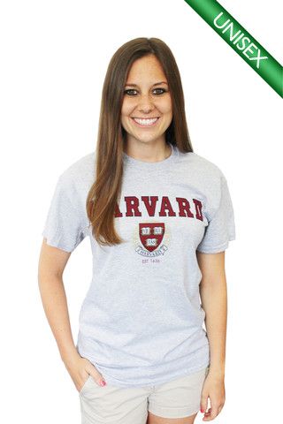 Harvard Crest T-Shirt. Harvard Shirt, School Outfits Comfy, Boys School Outfits, School Outfits For College, University Apparel, Harvard Law School, Summer School Outfits, Harvard Law, University Tees