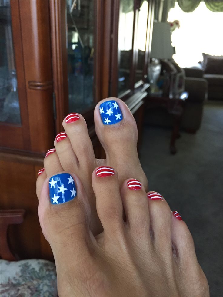 My American Flag Toes ❤️💙 Flag Nails American 4th Of July, Fourth Of July Toenails Designs, 4th July Toe Nails Design, 4 Of July Toe Nails, July 4th Toenails Designs, July 4 Toe Nail Designs, Fourth Of July Toes Nails, July 4th Pedicure Ideas, Patriotic Toe Nails 4th Of July