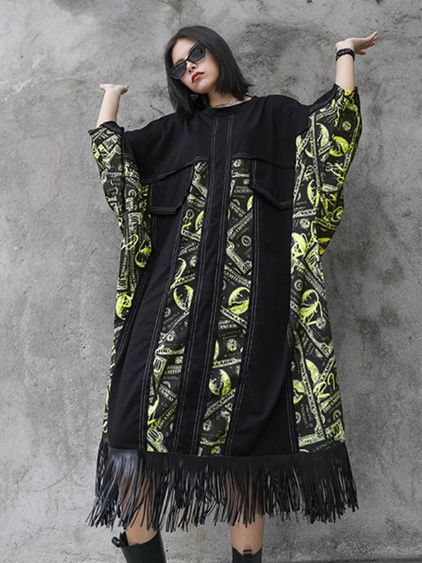 Sku CY-!65543 Material Cotton-blend , <50%Cotton Style Loose , Plus Size , Batwing Sleeves Feature Printing , Tasseled , Split-joint Occasion Vacation , Urban Tune Seasons Spring , Autumn Type Midi Dresses Color BLACK Size FREE SIZE Model's information: Weight:52kg Height:166cm（65.35 inches) Waist:66cm（25.98 inches) Bust:80cm（31.50 inches) Hips:86cm（33.86 inches) Please consult the size chart we provide for this item's measurements to help you decide which size to buy.Please note: There may be 1-3cm differ due to manual measurement.CMINCH Waist Raglan Sleeve Hemline Length Sleeve Opening FREE SIZE 160 65 134 105 28 Model's information : Batwing Sleeve, Bat Wings, Midi Dresses, Cotton Style, Raglan Sleeve, Free Size, Kimono Top, Long Dress, Colorful Dresses