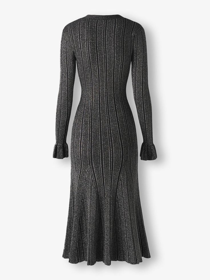 Introducing the gstaad maxi dress, cut from luxurious knitted gold silk. Featuring long sleeves and a flared hem, this dress is designed to sculpt and shape your figure, highlighting an elegant hourglass silhouette. Hourglass Silhouette, Gold Silk, Top Dress, Black Maxi Dress, Dress Shop, Long Sleeves, Maxi Dress, Silk, Long Sleeve