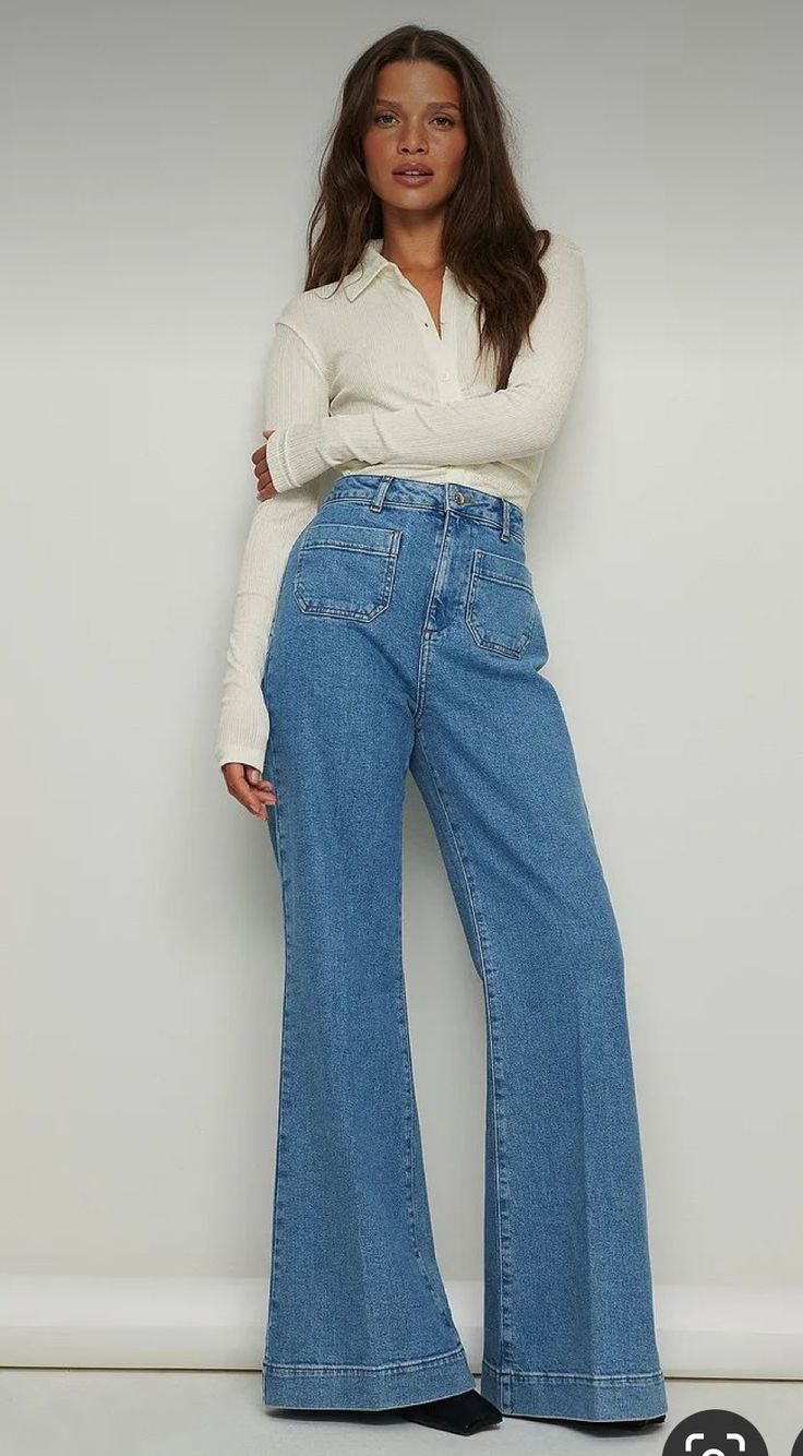 A Line Jeans Outfit, Retro Inspo Outfits, Front Pocket Jeans Outfit, 70s Jeans Outfit, Wide Leg Jean Outfits, Front Pocket Jeans, Wide Jeans Outfit, Wide Leg High Waist Jeans, Wide Leg Jeans Outfits