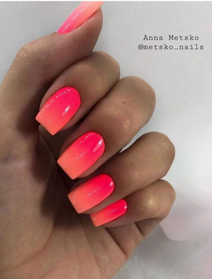 Coral Ombre Nails, Uñas Color Coral, Tropical Color Palette, Neon Coral Nails, Coral Pink Nails, Neon Nail Colors, Unghie Sfumate, Pink Blood, Nails Ombre