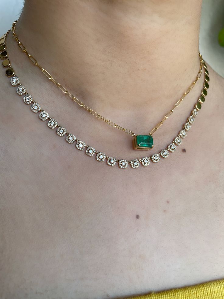 . . . #finejewelry #jewelry #emeraldgreen #emerald #emeraldnecklace #diamond #diamondnecklace #necklace #uniquejewelry #uniquepieces #goldnecklace #gold Rings And Bracelets, Emerald Necklace, Fine Jewelry Bracelets, Earrings Rings, Jewelry Online, Silver Diamonds, Ring Bracelet, Earring Necklace, Ring Necklace