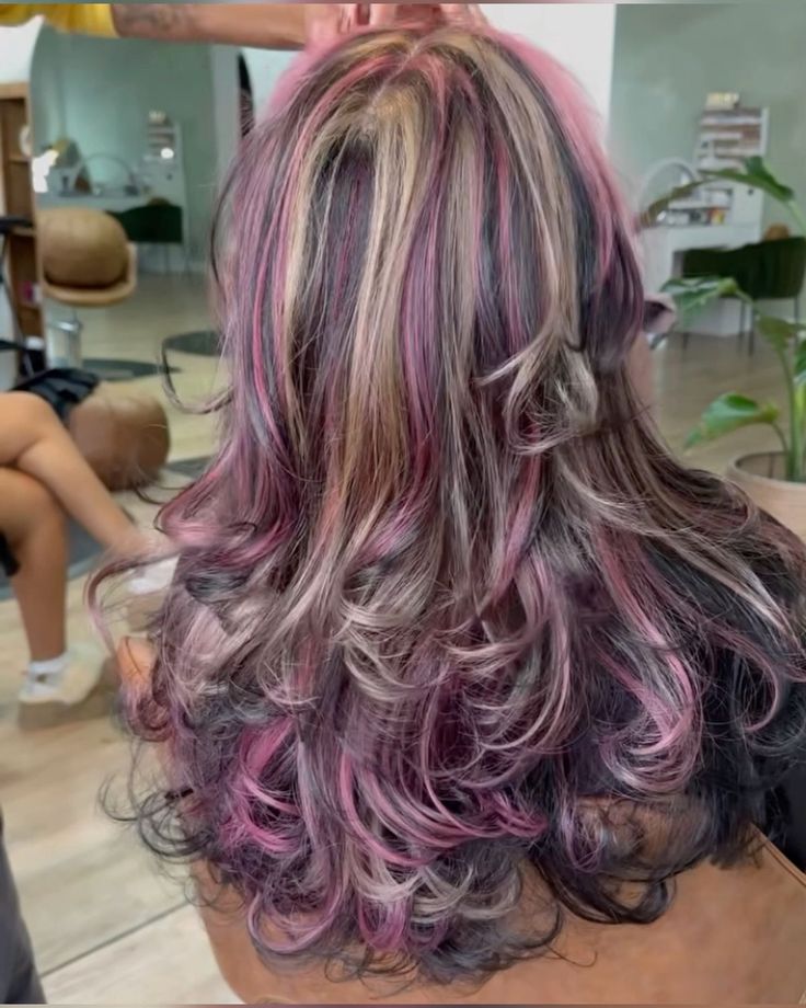 Blonde Colorful Highlights, Colourful Hair Highlights, Coloured Blonde Hair, Curly Hair With Coloured Highlights, Hair Highlight Color Ideas, Colorful Curly Hair Ideas, Hair Colours For Blondes, Vivid Hair Color Curly, Hair Colour On Curly Hair