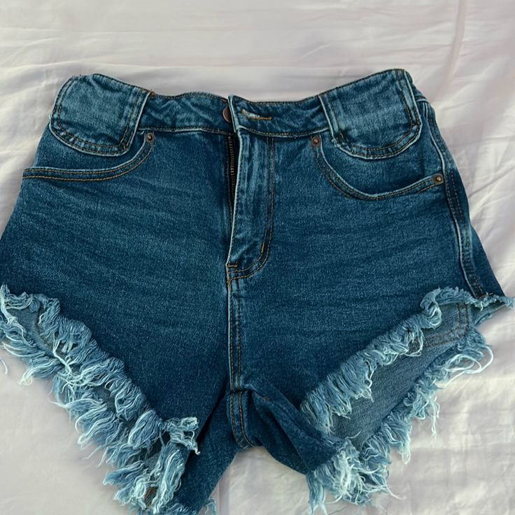 Never Worn Fashion Nova Shorts, Cut Off Jean Shorts, Shorts Fashion, Cut Off Jeans, Cut Off, Fashion Nova, Jean Shorts, Women's Fashion, Color Blue