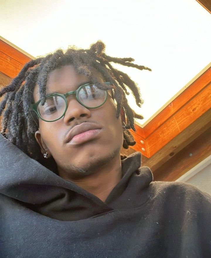 Mens Dreads, Glasses Men, Mens Glasses, Locs, Rappers, Black Men, Cool Hairstyles, Dreadlocks, Hair Cuts