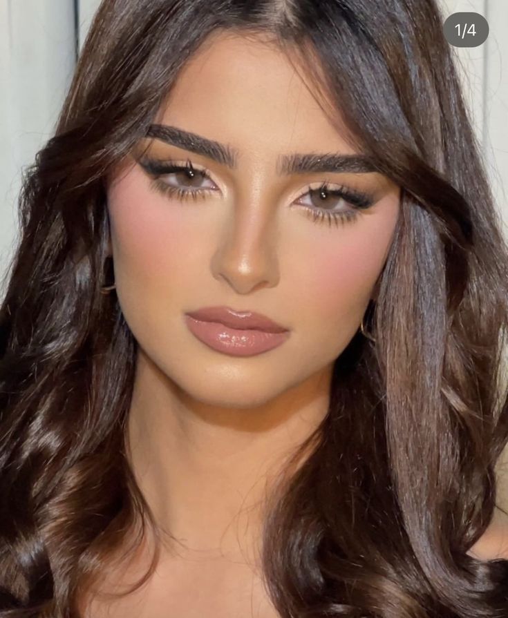 Formal Dress Makeup, Brunch Makeup Ideas, Arab Makeup Wedding, Arab Makeup For Brown Eyes, Arab Eye Makeup Tutorial, Brushes For Makeup, Arabic Cat Eye Makeup, Wedding Makeup Middle Eastern, Grad Makeup