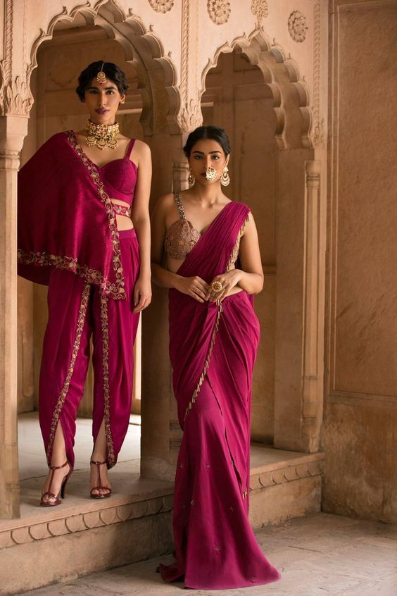 We have taken a different step to discover the market and give you all something which is not so common. Also, Worldwide Shipping is available. . . #bridallehenga #designerlehenga #lehengacollection #trending #Indianwear #pinterest #Curomoda #India #USA #innovativeoutfits #stylish #designerblouse #drapes #Australia #Canada #UK #bollywoodtimes Wedding Sari, Modern Saree, Lehenga Wedding, Designer Lehenga, Dresses Indian, Elegant Saree, Wedding Saree, Stylish Sarees, Wedding Lehenga