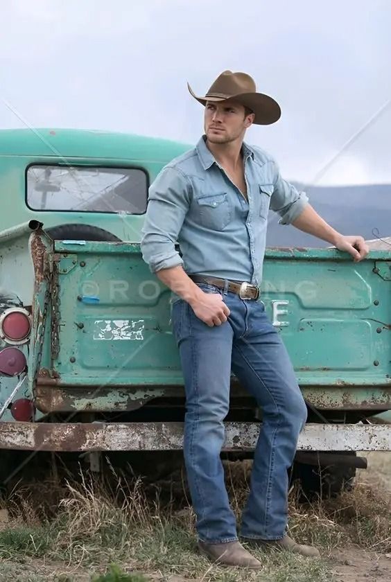 Cinch Jeans: How to Style for a Timeless Look – Svelte Magazine Cowboy Outfit Men, Country Jeans, Cinch Jeans, Dapper Outfit, Casual Activewear, Looks Country, Western Denim Shirt, Estilo Country