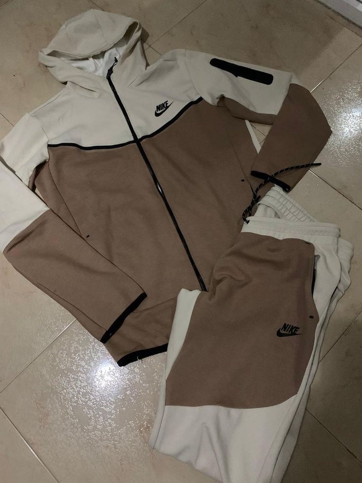 Nike Air Outfit, Nike Clothes Mens, Blonde Babies, North Face Puffer Jacket, Cute Nike Outfits, Black Men Fashion Swag, Fasion Outfits, Nike Tech Fleece, Cute Nikes