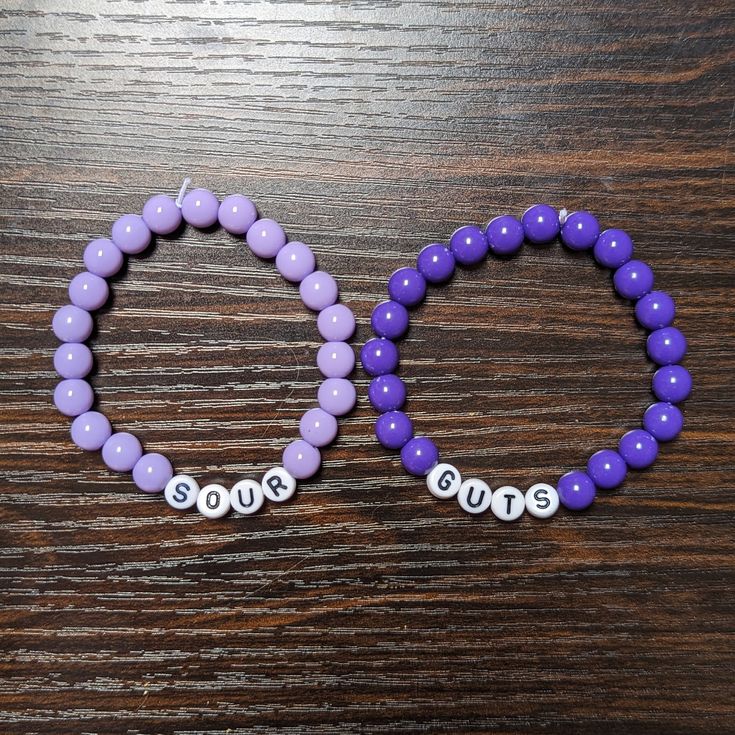 A certain pop princess is going on tour! Grab bracelets inspired by her to trade or gift today! All images shown are only examples. Exact designs can not be guaranteed. Pop Princess, Pearl Shell, Washington Dc, Etsy App, Friendship Bracelets, Selling On Etsy, Sell On Etsy, Jewelry Bracelets, Washington