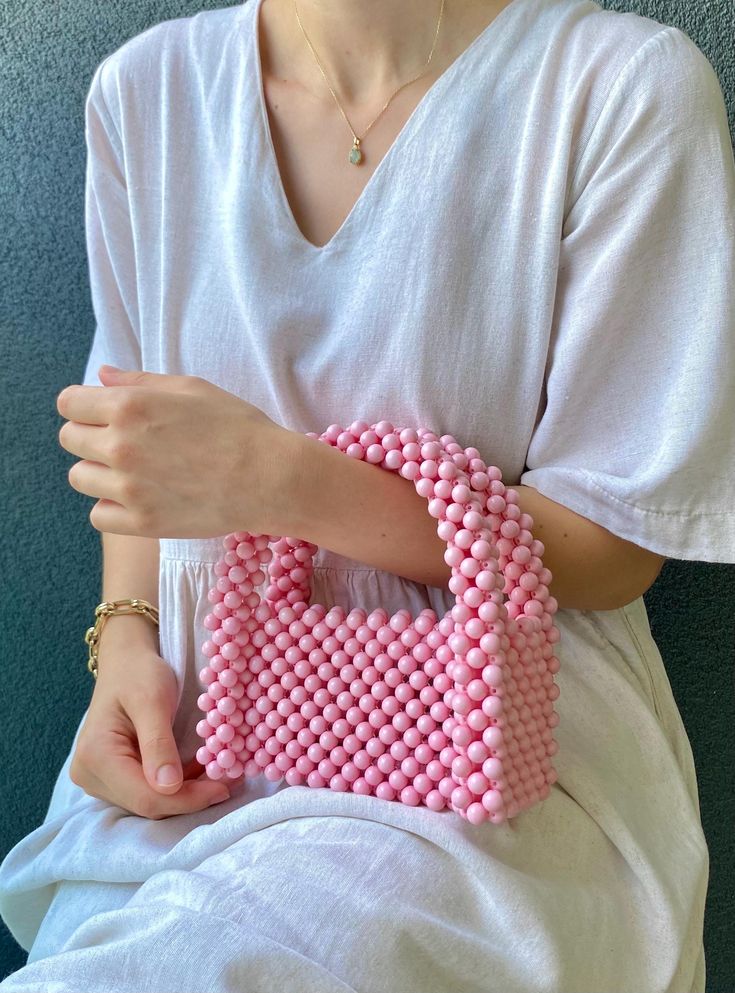 Size: 18x19,5 It is a stylish evening dress and a useful bag that is made to order. Pearl Bag, Bag Luxury, Pink Mini, Diy Bag, Clutch Handbag, Evening Bags, Evening Dress, Purses And Handbags, Women's Bag