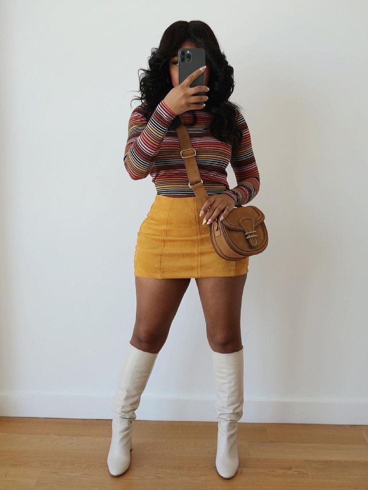 By @MySkinIsBeamin on Twitter 70s Dress Outfit Party, 70s Inspired Outfits, Look Legging, 70s Party, 70s Inspired Fashion, Looks Black, Black Women Fashion, Baddie Outfits Casual