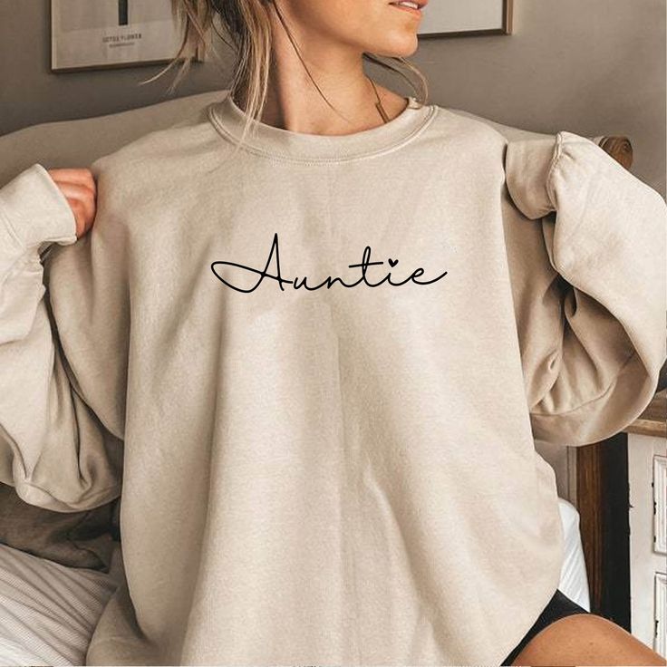 Gigi Sweatshirt, Aunt Sweatshirt, Gigi Gift, Mrs Sweatshirt, Birthday Sweatshirt, Future Mrs, Mama Sweatshirt, Grandma Gift, Sweatshirt Women