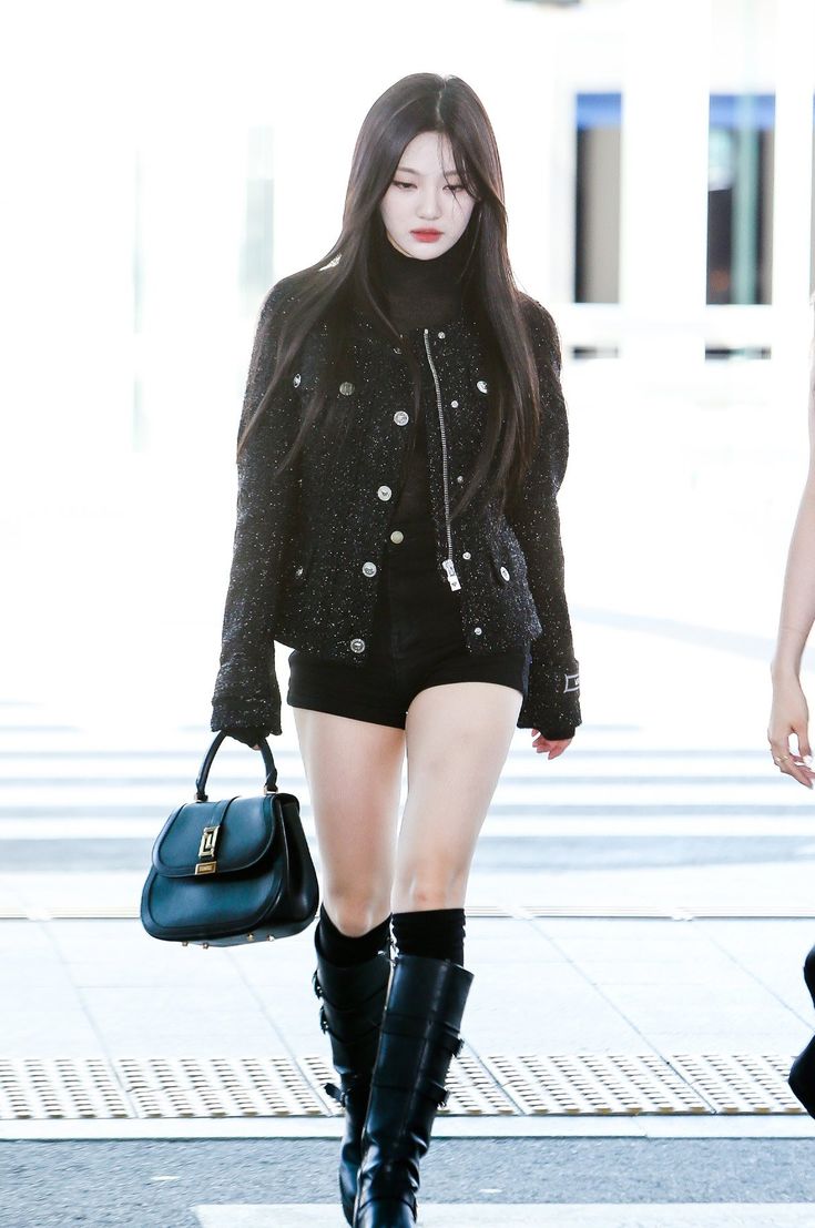 Outfit Korean, Clueless Outfits, Looks Chic, 가을 패션, Fashion Fits, Airport Style, Airport Outfit, Kpop Outfits, Kpop Fashion