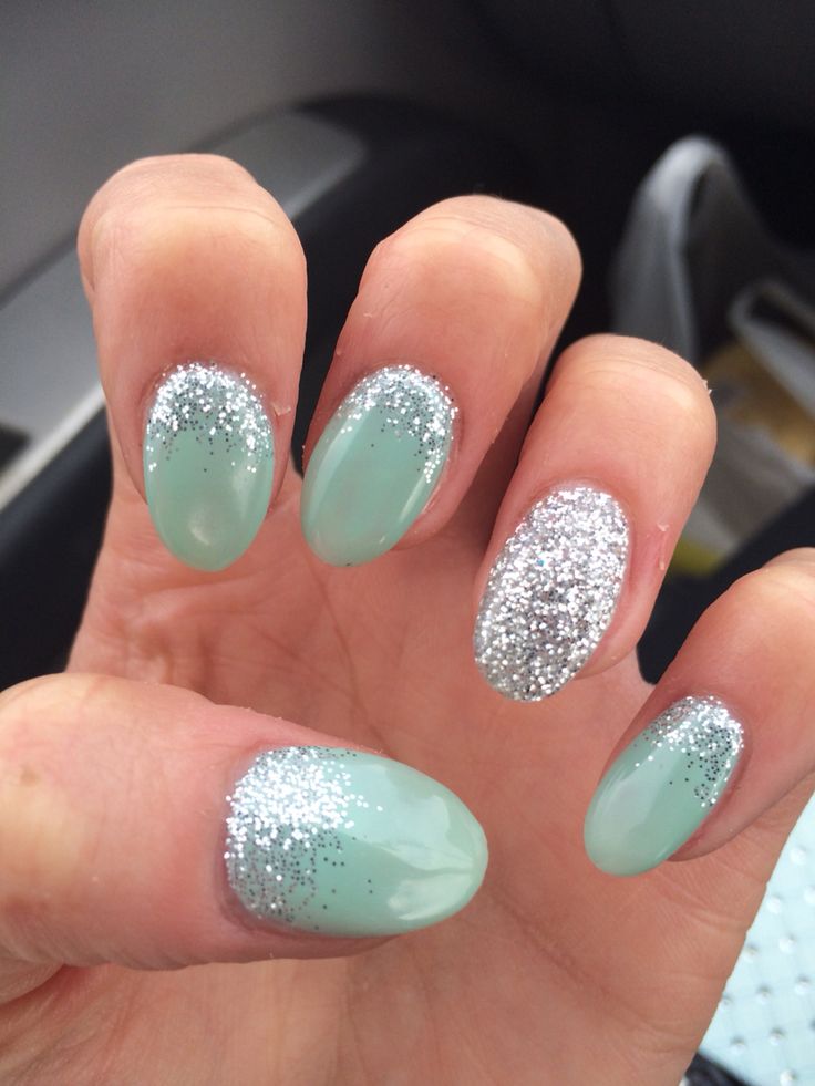 Mint Green Nail Art Design, Mint And Silver Nails, Mint Green And Grey Nails, Light Green Nails With Glitter, Mint And Silver Wedding, Mint Green Glitter Nails, Mint Green Dip Nails, Mint Green And Silver Nails, Light Green And Silver Nails