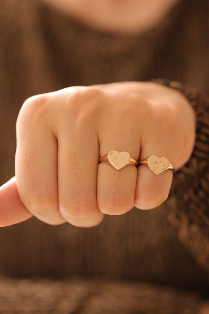 "14k 18k Heart Initial Engraved Gold Signet Ring / Handmade Heart Signet Ring /Gold Heart Signet Ring Available in Gold, Rose Gold,White Gold ---> Please note that engraved items are non-refundable, non-exchangeable. ---> Please add an Names, Initials , Numbers or Words in personalized section you would like to be engraved and the font preference. ---> Inside the ring is Non - Hollow ❥ ITEM DETAILS ---> Gold Color of Choice : Yellow Gold, Rose Gold, White Gold ---> Material : 14k 14k Stamped Engraved Ring For Valentine's Day, Elegant 14k Stamped Signet Ring For Valentine's Day, Stamped 14k Engraved Ring For Valentine's Day, Elegant Signet Ring For Valentine's Day Gift, Classic Oval Heart Ring For Valentine's Day, Elegant Engraved Signet Ring For Valentine's Day, Personalized Signet Ring For Valentine's Day, Valentine's Day Engraved 14k Round Ring, Valentine's Day 14k Engraved Round Ring