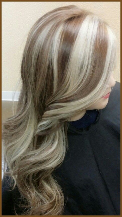 #hairbymarieberdugo Blonde With White Highlights, Biolage Hair, Bunny Templates, Hair Highlights And Lowlights, Hair Streaks, Y2k Emo, Blonde Hair With Highlights, Hair Stylies, Hair Color Highlights