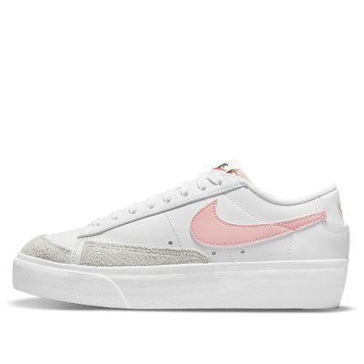 The Nike Blazer Low Platform 'White Pink Glaze' is a modern take on a classic basketball shoe. The high midsole/outsole adds a sophisticated touch to the iconic silhouette, while the upper retains the original proportions. Combining vintage materials, a vintage swoosh logo and an extremely soft low-cut collar, this sneaker is a must-have for any occasion. Perfect for everyday wear, this shoe is comfortable and stylish. The inspiration behind the design comes from the classic Nike Blazer series, Air Max 96, Blazer 77, Nike Blazer Low, Blazer Low, 95 Nike, Women Platform Shoes, Nike Brand, Nike Air Max Plus, Air Max Plus