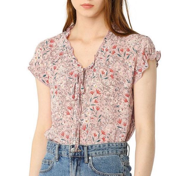 Cotton Tops With Ditsy Floral Print For Summer, Cotton Ditsy Floral Print Summer Tops, Casual Relaxed Fit Floral Print Blouse, Casual Patterned Summer Blouse, Casual Floral Print Relaxed Fit Blouse, Trendy Ditsy Floral Print Top For Day Out, Trendy Rayon Blouse With Floral Print, Vacation Rayon Blouse With Floral Print, Summer Rayon Blouse With Floral Print