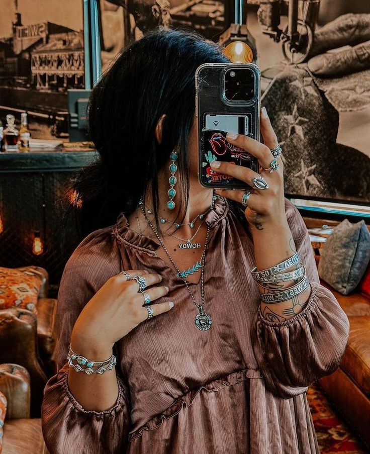 Hair For Country Concert, Country Boho Aesthetic, Outfits With Turquoise Jewelry, Western Style Turquoise Dangle Jewelry, Stacked Western Necklaces, Turquoise Cowgirl Aesthetic, Western Turquoise Outfit, Hippie Western Outfits, Teal Jewelry Western