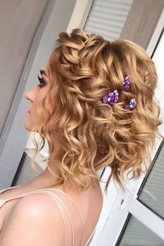 35+ Stylish Wedding Hairstyles for Short Hair in 2019 wedding hairstyles, short wedding hairstyle, shoulder length hairstyle, bob wedding hairstyle Trend Hairstyles, Wavy Wedding Hair, Wedding Hairstyles Medium Length, Best Wedding Hairstyles, Hairstyles Wedding, Short Wedding Hair, Penteado Cabelo Curto, Short Hair Updo, Trending Hairstyles