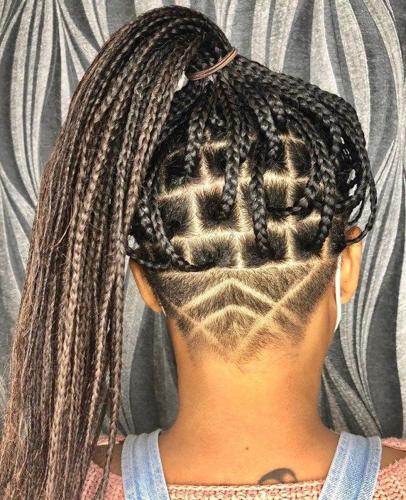 Hairstyles On Black Women, Shaved Sides Hairstyles, Undercut Natural Hair, Shaved Side Haircut, Shaved Hairstyles For Women, Natural Hair Videos Tutorials, Undercut Design, Side Haircut, Shaved Hairstyles