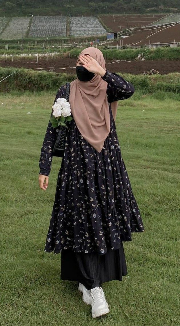 Islamic Modest Fashion, Muslimah Fashion Casual, Fesyen Islam, Moslem Fashion, Abaya Design, Muslim Outfits Casual, Mode Abaya, Modest Dresses Casual, Ootd Dress