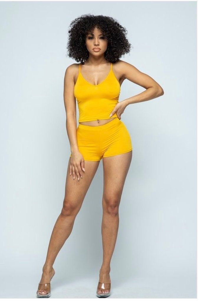 I am the CEO of King her Boutique. I sell various items including lashes, clothes, and accessories.✨ This is the plain Jane two piece set. The set includes a crop top and shorts. The crop top has a v cut neckline and adjustable spaghetti straps. The shorts are mini length with an elastic waistband. The material is soft and stretchy and the sizes range from small to large. It comes in yellow, green, and gray. These sets do run small. Message me for any questions. Trendy Short Crop Top For Vacation, Seamless Short Length Crop Top For Summer, Trendy Spaghetti Straps Crop Top For Loungewear, Trendy Seamless Shorts, Trendy Short Crop Top For Loungewear, Trendy Short Length Crop Top For Loungewear, Trendy Loungewear Crop Top, Trendy Short Crop Top, Make Up Diy