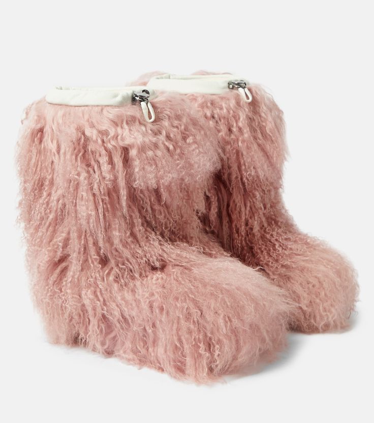 Les Arcs shearling snow boots in pink - Bogner | Mytheresa Les Arcs, Shearling Boots, Evening Shoes, Slides Shoes, Flat Boots, Stylish Shoes, Leather Leggings, Lining Fabric, Shoe Game