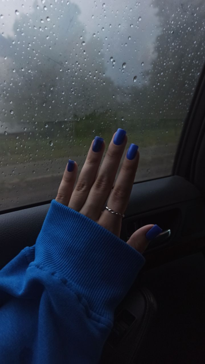 manicure idea. blue nails. fall in love with rainy weather and blue colour 🥱 Rainy Day Nails, Blue Nails Fall, Rainy Nails, Blue Manicure, Nails Fall, Rainy Weather, Blue Colour, Blue Nails, Frogs