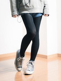 Shorts And Black Tights, Tights And Shorts Outfit, Aesthetic Cardigan Outfit, Shorts With Tights Outfit, Black Tights Outfit, Shorts And Leggings, Tights Outfits, Fashion Tights, Cardigan Outfits