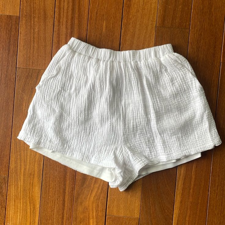 Nwot Princess Polly White Cotton Shorts Size 8 White High-waisted Pajama Shorts For Beach Season, White Moisture-wicking Cotton Athletic Shorts, White High-waist Pajama Shorts With Elastic Waistband, White Cotton Playwear Shorts, White Cotton Bottoms With Built-in Shorts, Princess Polly, White Cotton, Cotton Shorts, High Waisted