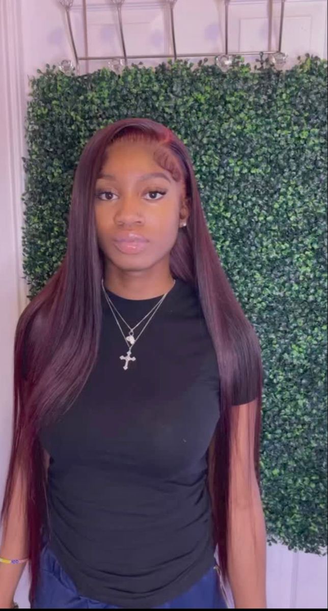 Side Part Burgundy Wig, Hairstyles Weave, Straighten Hair, Frontal Wig Hairstyles, Lace Fronts, Sew In Hairstyles, Glam Photoshoot, Baddie Tips, Flat Iron Hair Styles