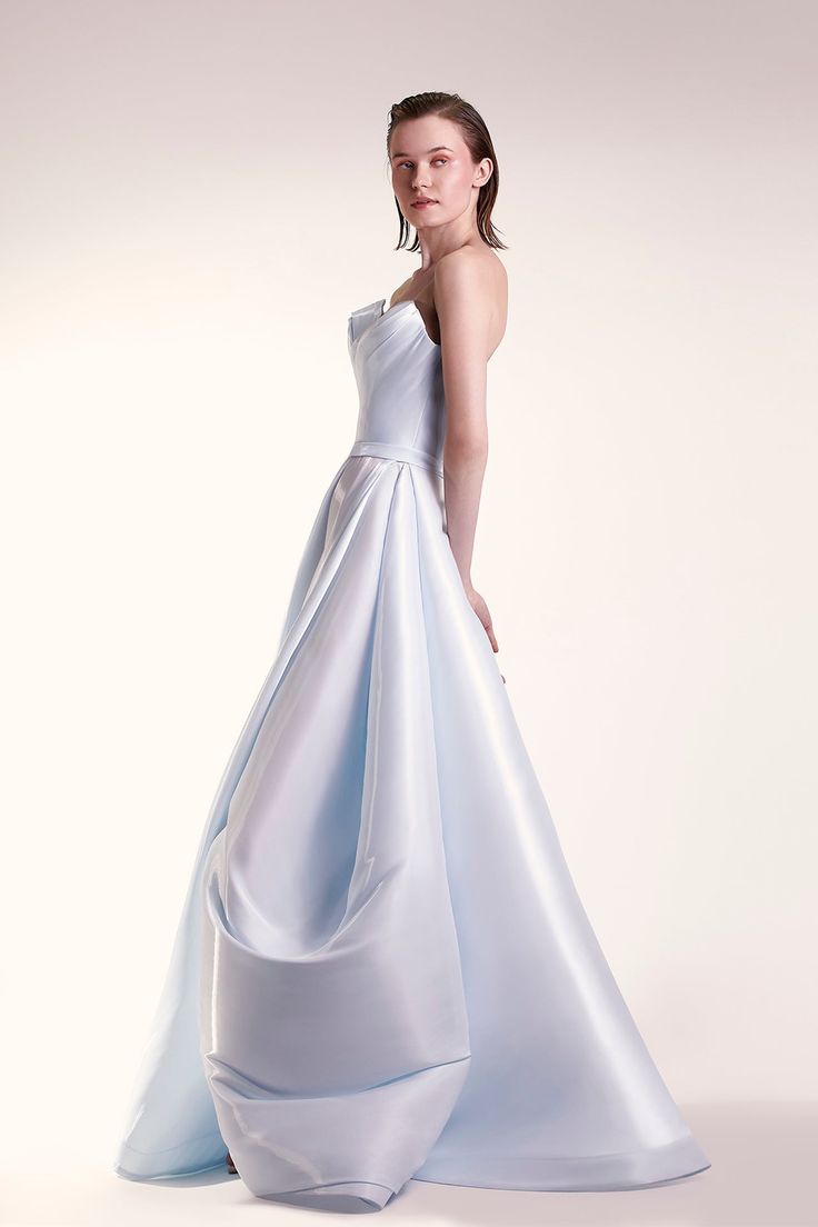 Description Light Blue A-line, Long dress Sleeveless Sweetheart neckline Strapless Organza Dry Clean Made in Lebanon SKU GCS 1413 Organdy Dress, Strapless Organza, Wide Skirt, Skirt Draping, Magnetic Attraction, Fashion Silhouette, Blue Envelopes, Organza Dress, Pleated Bodice