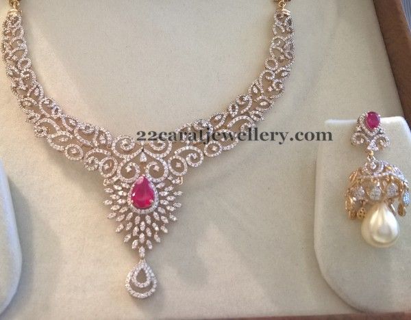 4 lakhs Diamond Set by Mahalaxmi Jewellers - Jewellery Designs Diamond Earrings Indian, Diamond Jewlery, Diamond Necklace Indian, Pearl And Diamond Necklace, Diamond Necklace Designs, Jewelry Designing, Diamond Necklace Set, Necklace Indian, Diamond Jewelry Necklace