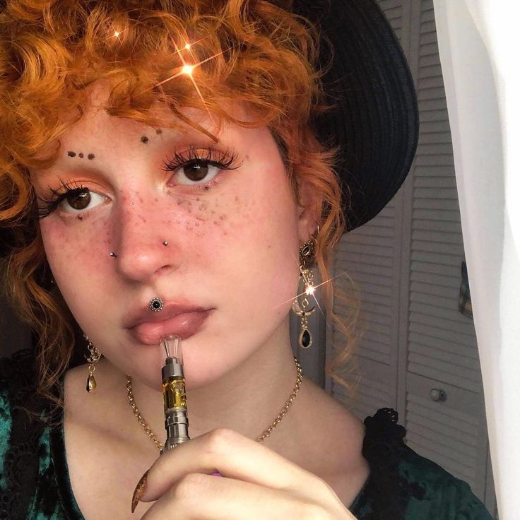 veronica sofija on Instagram: “🪲🌿I got my nose stabbed twice today!🖤 ive been wanting double nostril piercings since middle school. Thank you SO much to Tylor…” High Nostril Piercing Double, Double Nostril Piercing Both Sides, Double Nostril, High Nostril Piercing, Double Nostril Piercing, Nostril Piercing, Movie Aesthetic, Beauty Stuff, Vintage Butterfly