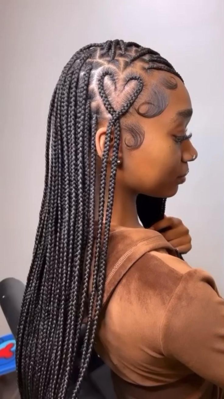 Makeup Bridesmaid, Box Braids Hairstyles For Black Women, Cute Braided Hairstyles, Braided Cornrow Hairstyles, Cute Box Braids Hairstyles, Protective Hairstyles Braids, Box Braids Styling, Pretty Braided Hairstyles, Hoco Makeup