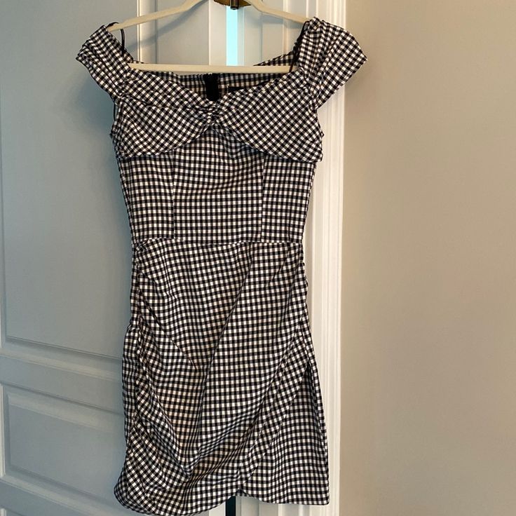 Brand New With Tags Gingham Mini Dress Tight Size Xs Fitted Gingham Mini Dress For Picnic, Fitted Gingham Mini Dress For Picnics, Fitted Plaid Mini Dress For Picnic, Fitted Mini-length Plaid Dress For Picnic, Fitted Gingham Dress For Picnic, Fitted Gingham Dress For Picnics, Fitted Plaid Dress For Picnic, Fitted Plaid Short Sleeve Dress For Day Out, Fitted Gingham Plaid Mini Dress