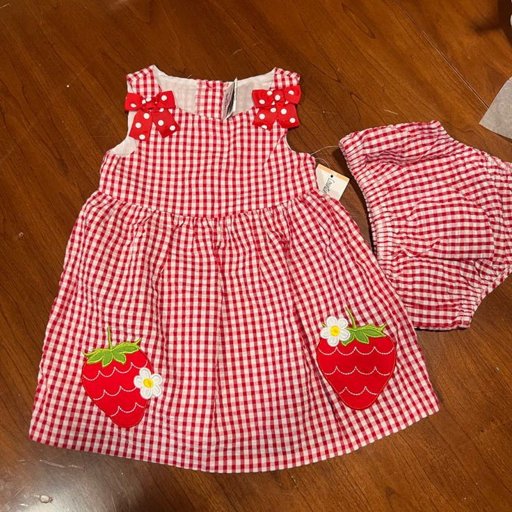 Red Plaid Strawberry Summer Dress And Bloomers. 12m New With Tags Cute Red Cotton Dress, Red Cotton Dress For Playtime, Red Playful Dress For Playwear, Playful Red Dress For Playwear, Red Summer Playwear Dress, Red Spring Playtime Dresses, Red Summer Dresses For Playwear, Casual Red Dress For Playwear, Red Sleeveless Playwear Dress