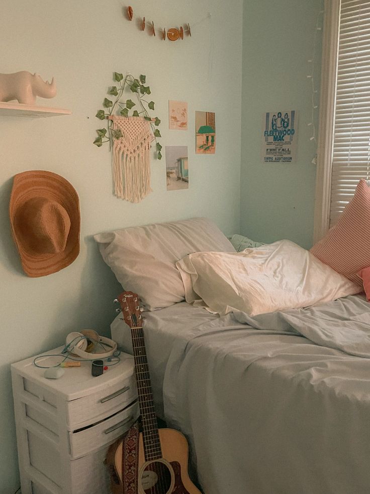 trendy room decor, coastal cowgirl room aesthetic, apartment aesthetic, granola room aesthetic, salty granola room, aesthetic homedecor, aesthetic bedroom, trendy bedroom pastel bedroom aesthetic, trendy room decor, coastal room, beach room aesthetic, indie room decor Salty Granola Room, Cowgirl Bedroom Aesthetic, Granola Girl Room Aesthetic, Cowgirl Room Aesthetic, Granola Room Aesthetic, Haley Aesthetic, Granola Girl Room, Granola Room, Coastal Cowgirl Bedroom